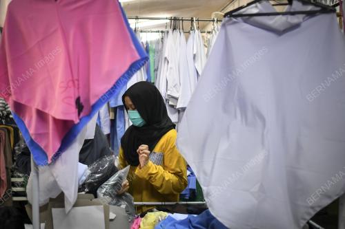 PERSIAPAN SEKOLAH