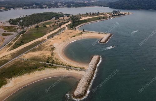 MUARA SUNGAI PAKA