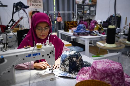 PRODUK KRAF BATIK