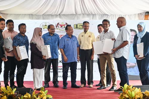 DATUK SERI ALEXANDER NANTA LINGGI