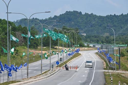JALAN PERSEKUTUAN FT237 CHUKAI DINAIKTARAF