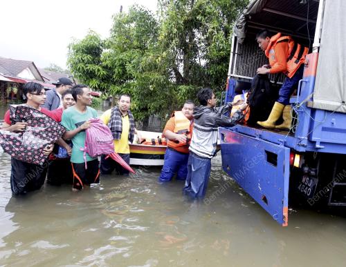 TR07_20112014_BANJIR