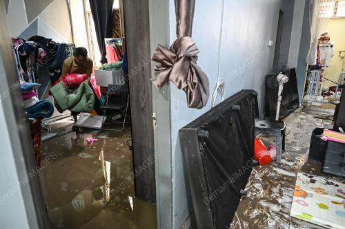 BANJIR TELUK KALONG