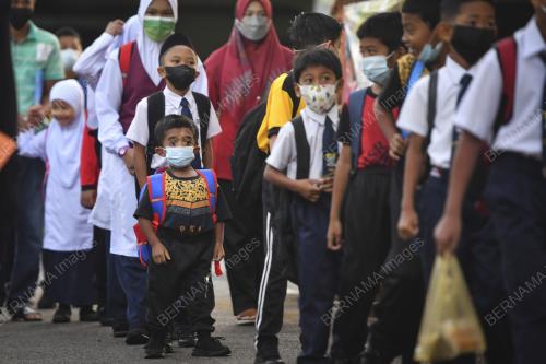 HARI PERTAMA SEKOLAH