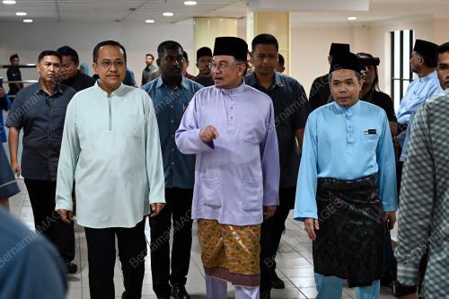 DATUK SERI ANWAR IBRAHIM