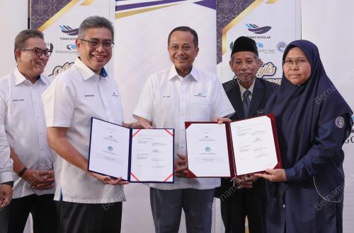 DATUK SERI DR AHMAD SAMSURI MOKHTAR