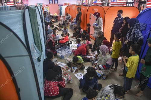 PUSAT PEMINDAHAN SEMENTARA