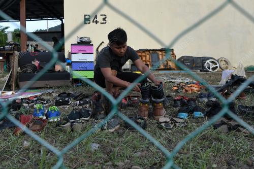 BARANGAN ROSAK AKIBAT BANJIR