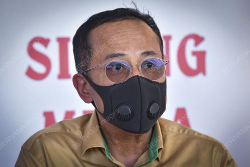 DATUK SERI DR AHMAD SAMSURI MOKHTAR