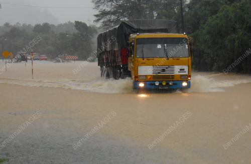 TR07_25022013_BANJIR