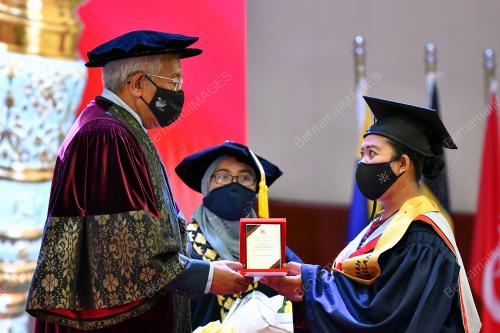 DATUK SERI MAHDZIR KHALID