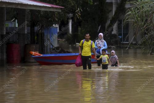 BANJIR DI KAMPUNG BUKIT MENTOK