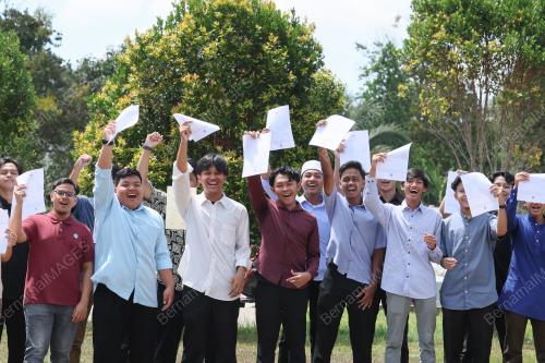 SIJIL PELAJARAN MALAYSIA (SPM)