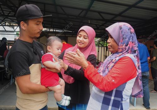 MANGSA BANJIR BELUM PULANG