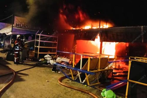 KEBAKARAN KEDAI PERMAINAN