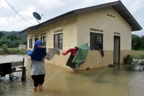TR08_01012017_BANJIR