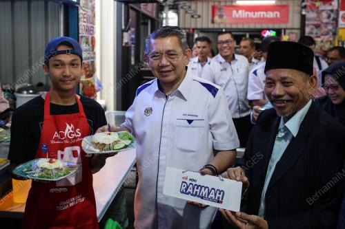 DATUK SERI SALAHUDDIN AYUB