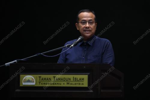 DATUK SERI DR AHMAD SAMSURI MOKHTAR