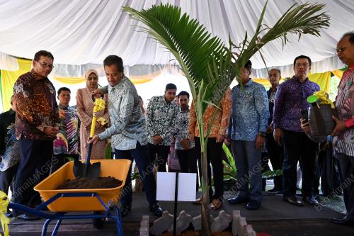SULTAN MIZAN ZAINAL ABIDIN