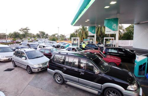 MINYAK NAIK HARGA