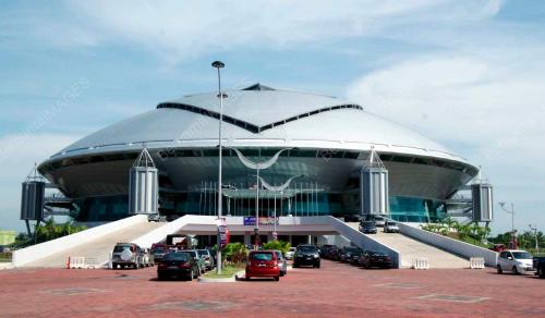 STADIUM TERTUTUP KOMPLEKS SUKAN NEGERI