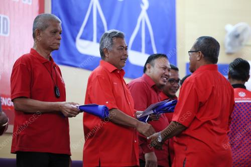 DATUK SERI AHMAD SAID