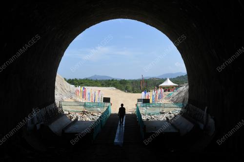 TEROWONG ECRL PAKA