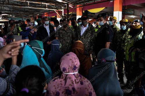 DATUK SERI ISMAIL SABRI YAAKOB