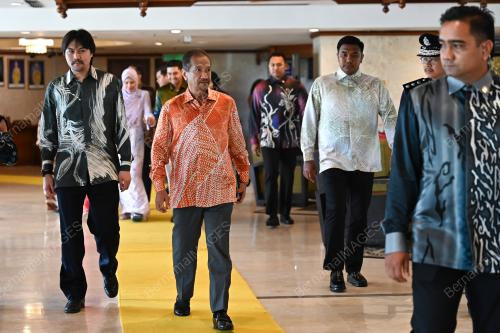 SULTAN MIZAN ZAINAL ABIDIN