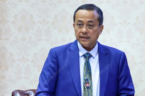 DATUK SERI DR AHMAD SAMSURI MOKHTAR