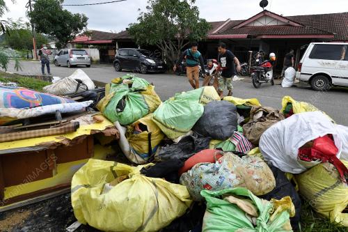 BANJIR KEMAMAN