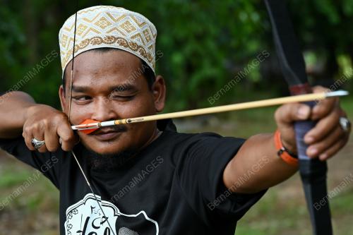 ANAK PANAH TRADISIONAL