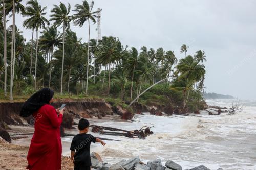 HAKISAN PANTAI TERENGGANU
