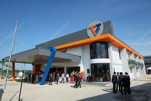 T7 FACILITY FABRICATION