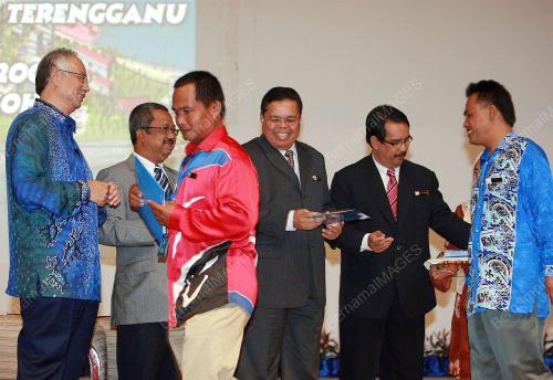 MOHD NAJIB TUN RAZAK