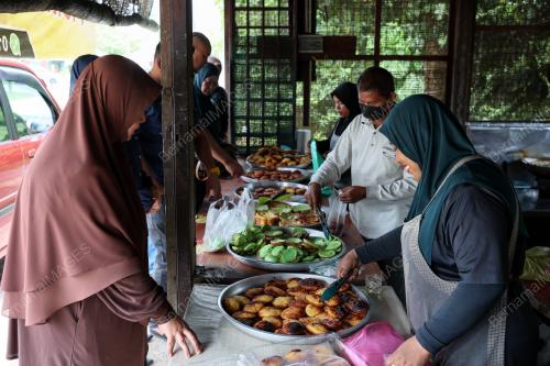 KUIH 'ASAP KELONG'