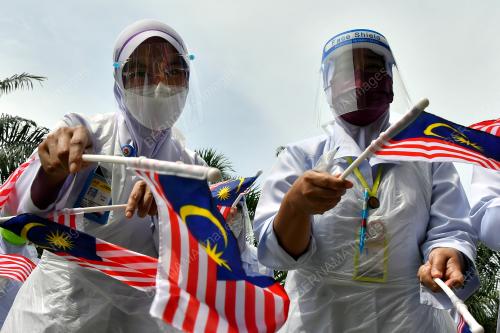 KIBAR JALUR GEMILANG PETUGAS BARISAN HADAPAN