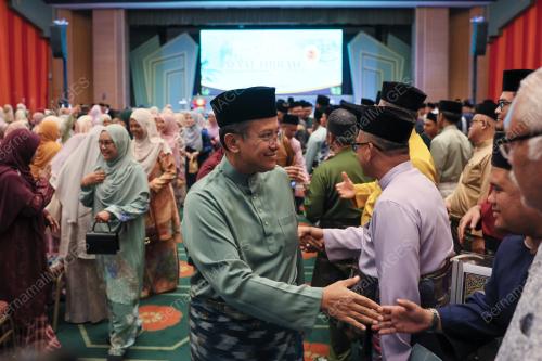 DATUK SERI DR AHMAD SAMSURI MOKHTAR