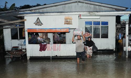 TR08_17112014_MANGSA_BANJIR