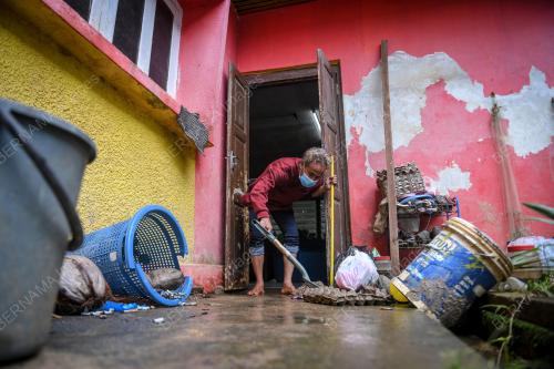BANJIR DUNGUN