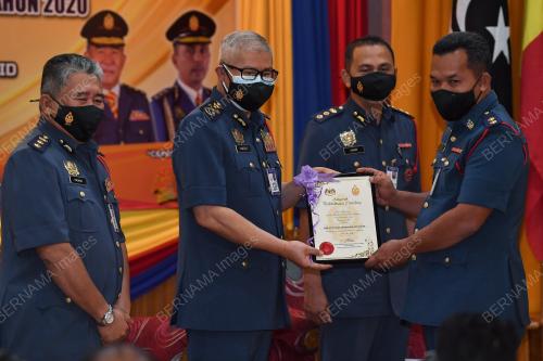 DATUK SERI MOHAMMAD HAMDAN WAHID
