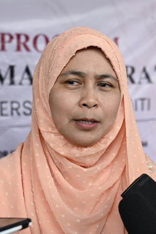 KAMPUNG ANGKAT MADANI UMT