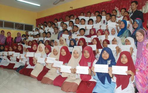 KEPUTUSAN UPSR