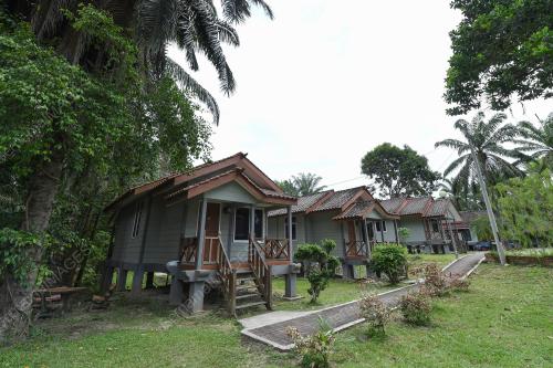 KOLAM AIR PANAS LA