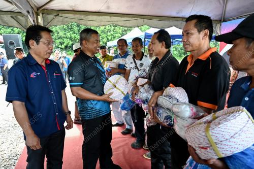 DATUK DR AZMAN IBRAHIM
