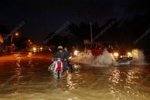 BANJIR DUNGUN