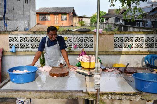 BEKALAN AYAM KURANG