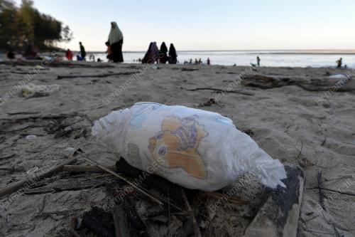 TR08_23062018_PANTAI_SAMPAH