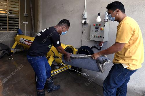 TR08_23122018_KARPET_BANJIR_BN201808055000