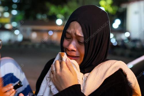 TIGA PEKERJA MAUT